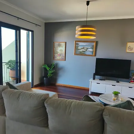 Holiday home Ocean Breeze - Cosy 2-bedroom With Ocean Views & Bbq
